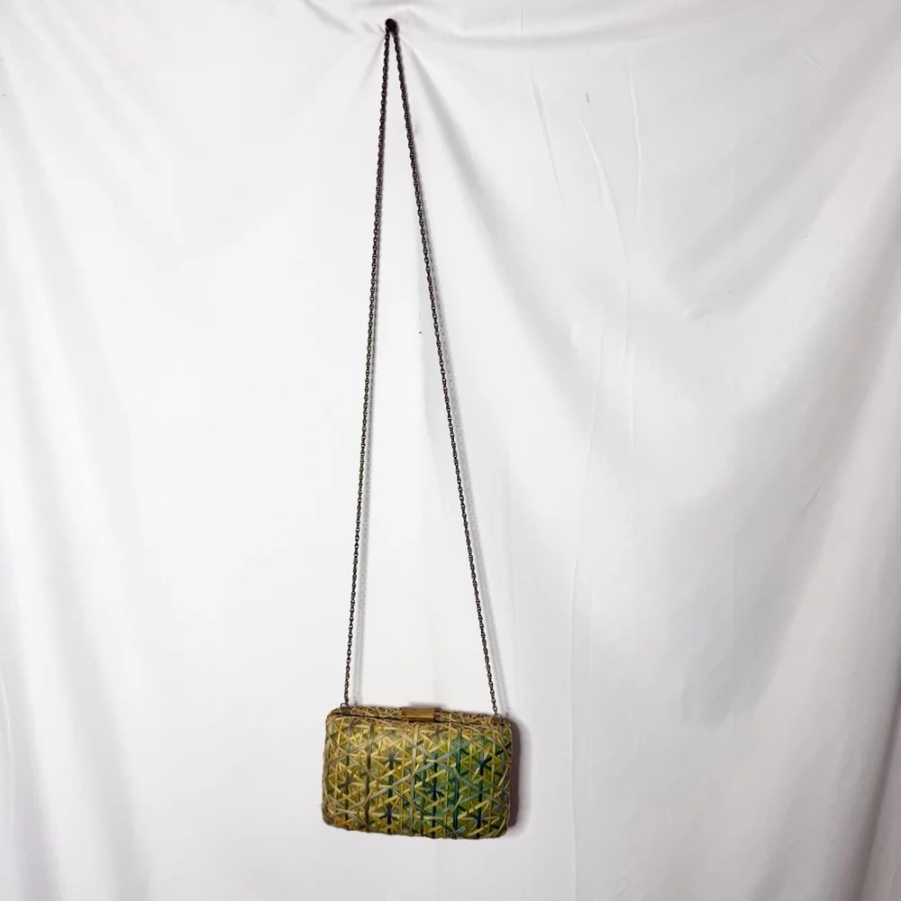 Serpui Marie Green Beige Straw Woven Clutch One Size